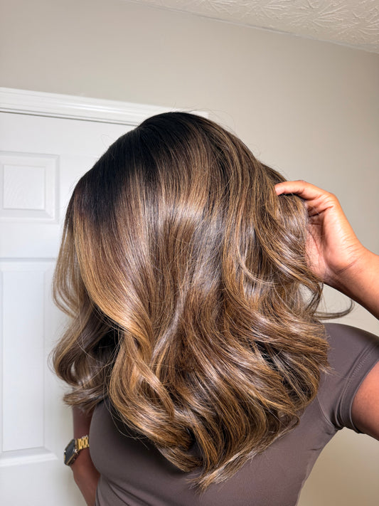Yonce w/ Dark Root